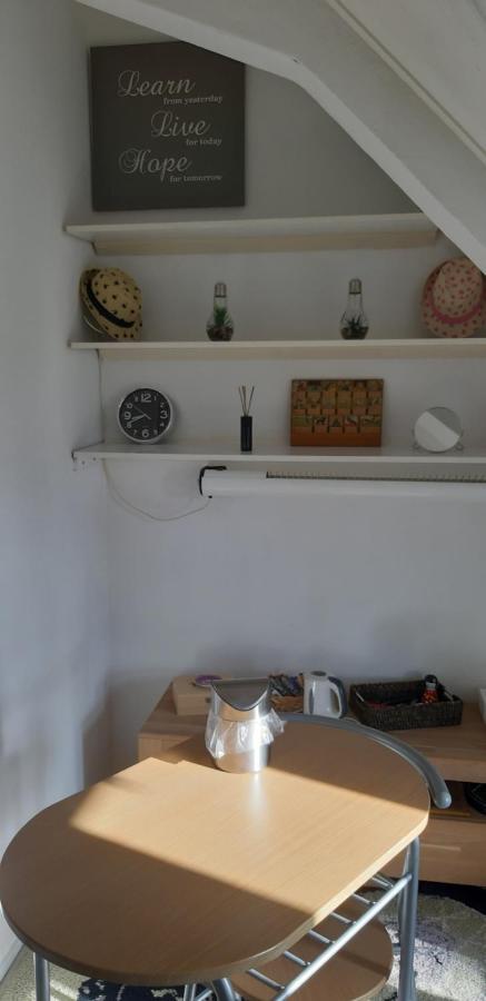 B En B 'T Pekeltje Acomodação com café da manhã Medemblik Exterior foto